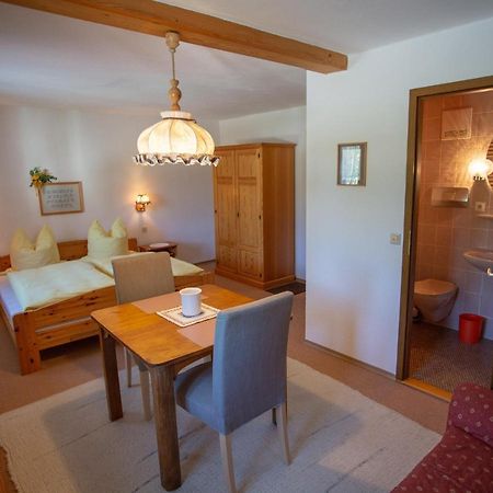 Gastehaus Madsack - Chiemgau Karte Hotel Инцел Екстериор снимка